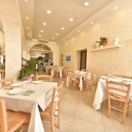 Albergo Atlantic Ischia Bagian luar foto
