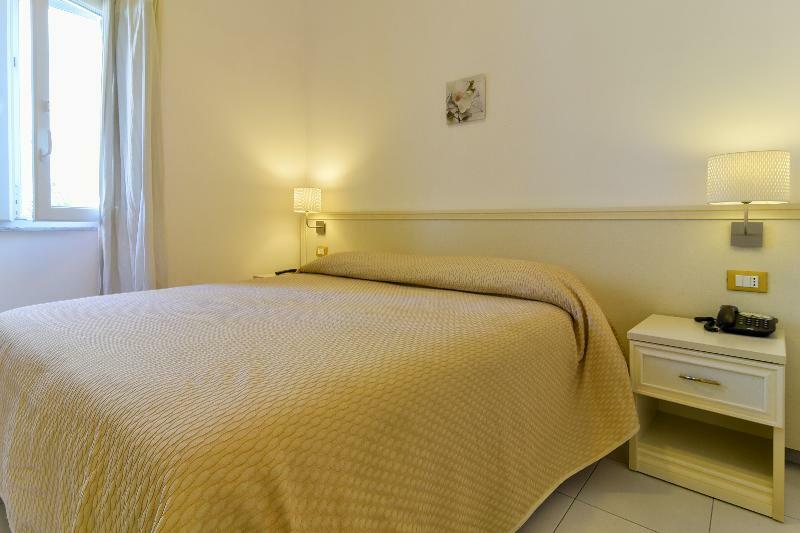 Albergo Atlantic Ischia Bagian luar foto